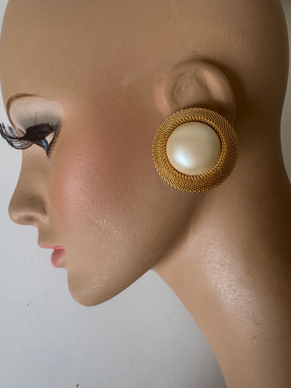 Joan Rivers Gold Mesh Faux Pearl Clip-On Earrings Large Statement Singed Vtg